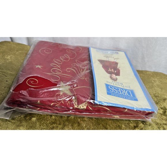 Daisy Kingdom Red Christmas Dress Fabric 5 Yrds Joy Peace Love Border Cotton NOS - Picture 11 of 13